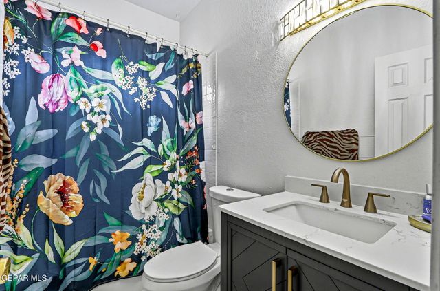 390 BRILL Circle, Horizon City, TX 79928