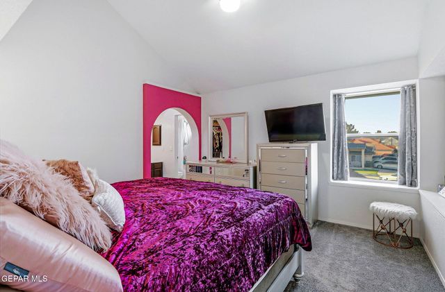 390 BRILL Circle, Horizon City, TX 79928