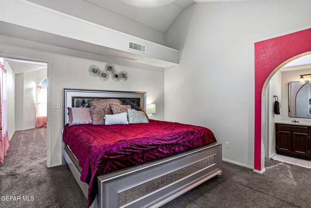 390 BRILL Circle, Horizon City, TX 79928