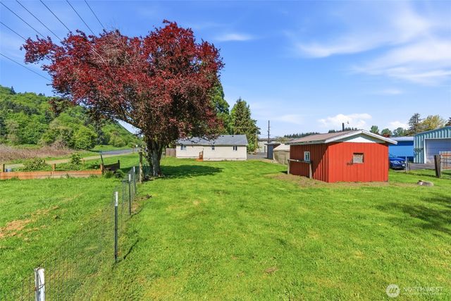 2016 42nd Avenue, Longview, WA 98632