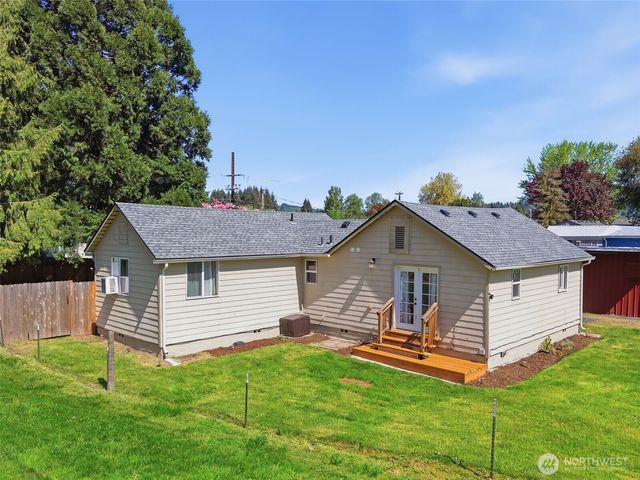 2016 42nd Avenue, Longview, WA 98632
