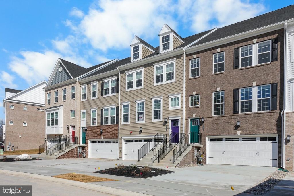 1727 WATER CROSSING, Pikesville, MD 21208