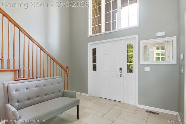 31132 LAGOON Drive, Novi, MI 48377