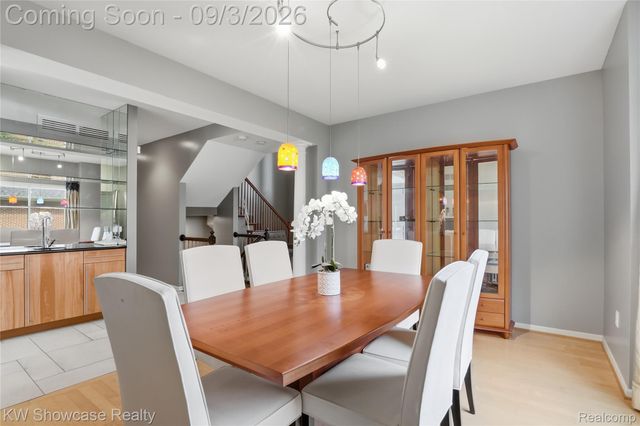 31132 LAGOON Drive, Novi, MI 48377