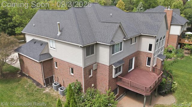 31132 LAGOON Drive, Novi, MI 48377
