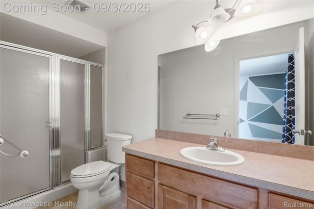 31132 LAGOON Drive, Novi, MI 48377