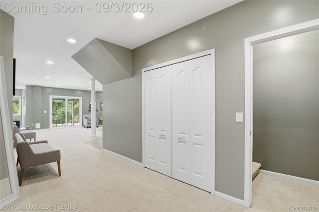 31132 LAGOON Drive, Novi, MI 48377