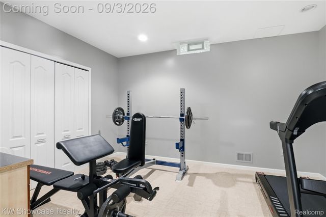31132 LAGOON Drive, Novi, MI 48377