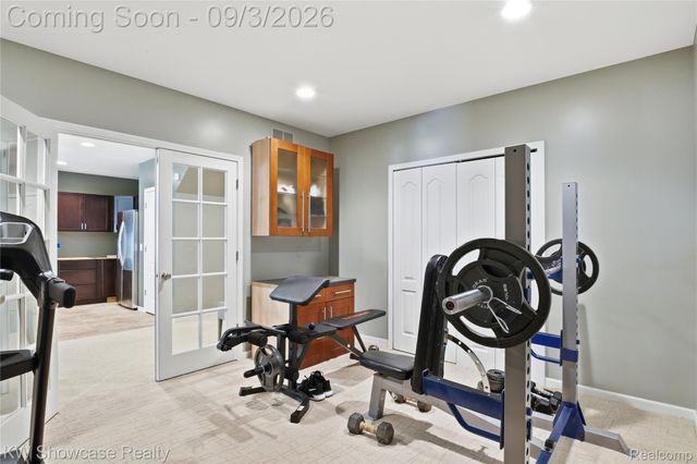 31132 LAGOON Drive, Novi, MI 48377