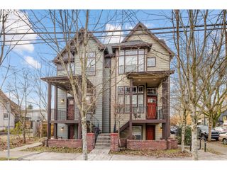 2303 Se 12th Ave, Portland, OR 97214