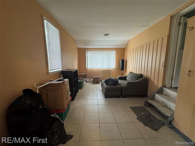 20200 Westhampton Avenue, Southfield, MI 48075