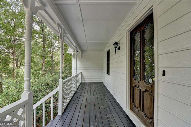 214 Valley Brook Drive, Woodstock, GA 30188