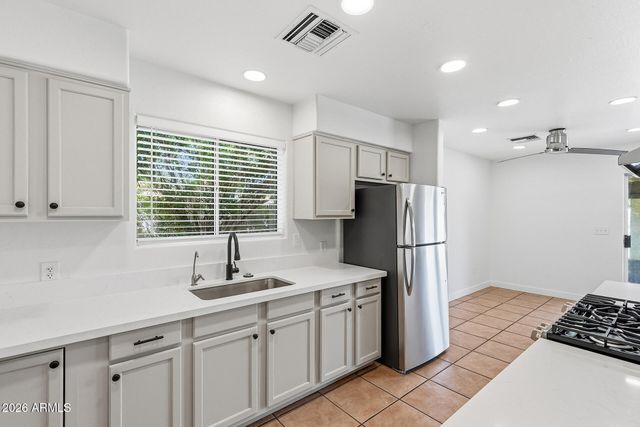 6314 W LAMAR Road, Glendale, AZ 85301