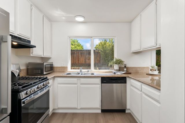 9456 Williamette Way, Sacramento, CA 95826