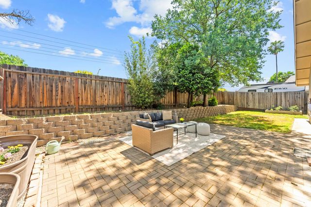 9456 Williamette Way, Sacramento, CA 95826