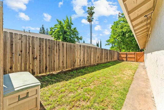 9456 Williamette Way, Sacramento, CA 95826