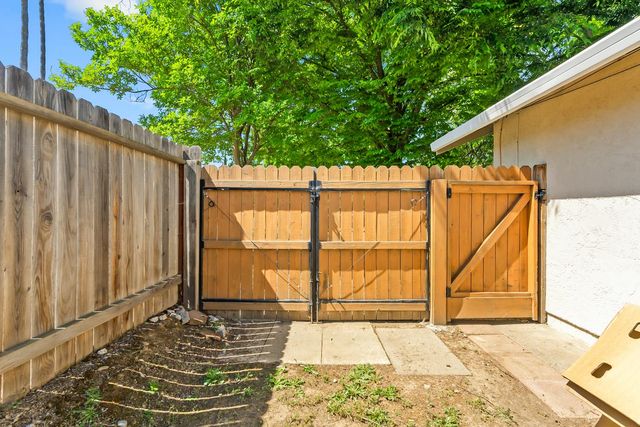 9456 Williamette Way, Sacramento, CA 95826