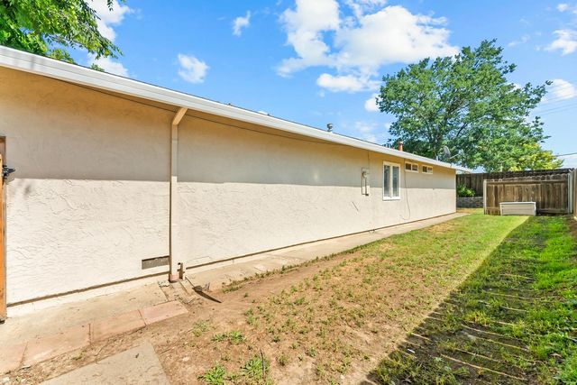 9456 Williamette Way, Sacramento, CA 95826