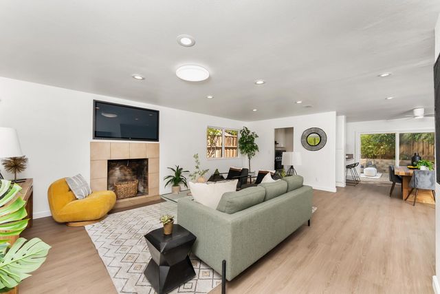 9456 Williamette Way, Sacramento, CA 95826