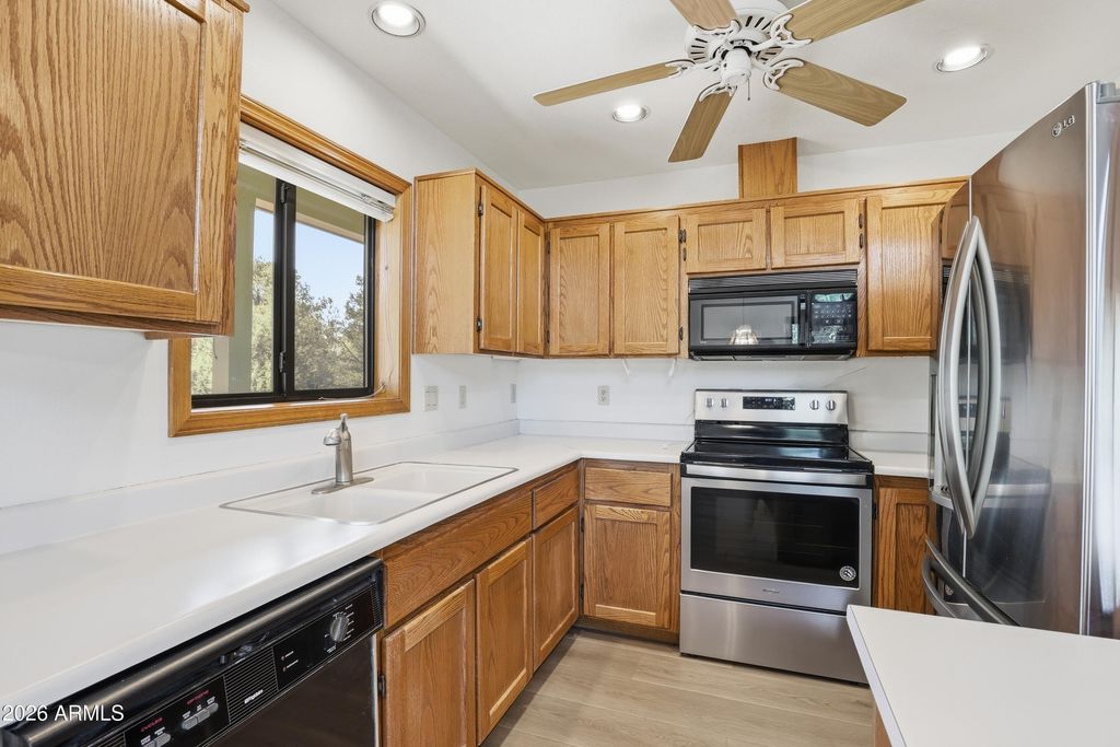 Image 12 of property listing at 1405 E Graham Ranch Trail, Payson, AZ 85541