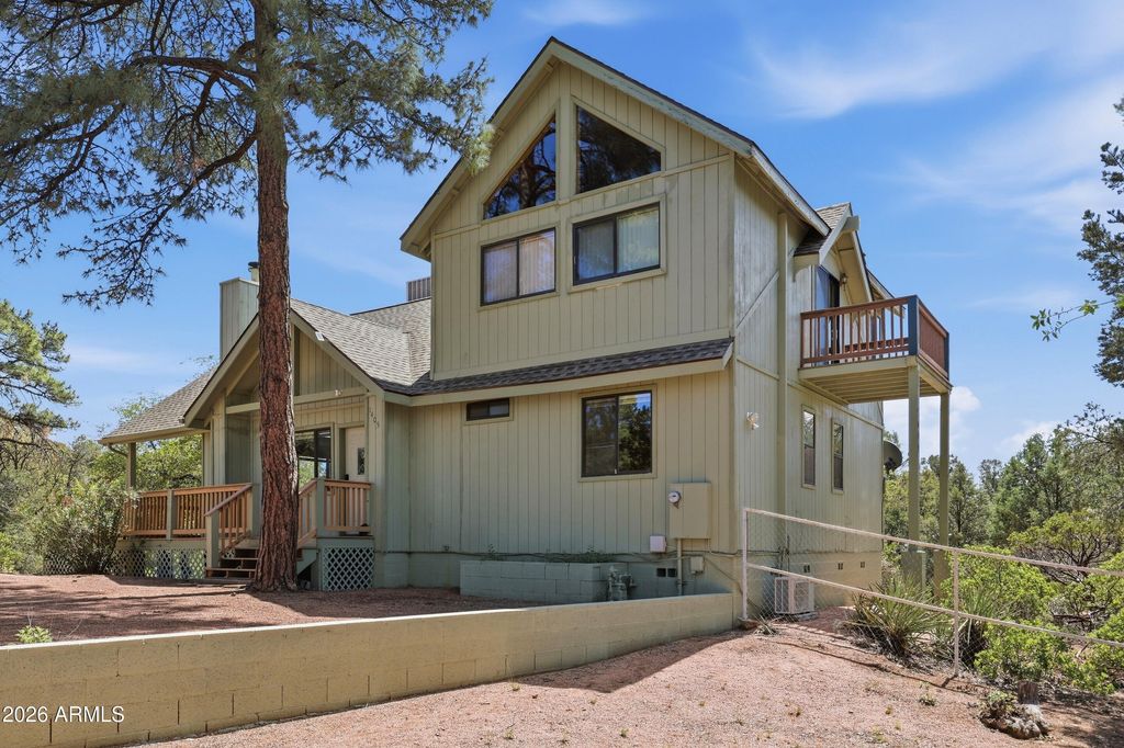 Image 3 of property listing at 1405 E Graham Ranch Trail, Payson, AZ 85541