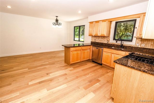 1138 Baldwin Road, Lapeer, MI 48446