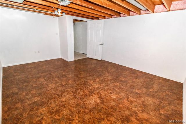 1138 Baldwin Road, Lapeer, MI 48446