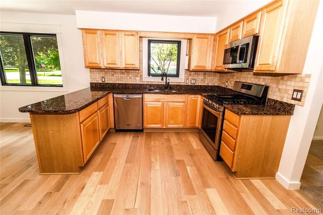 1138 Baldwin Road, Lapeer, MI 48446