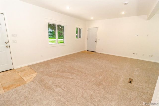 1138 Baldwin Road, Lapeer, MI 48446