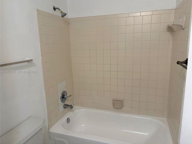 2445 SW 18th Ter 915, Fort Lauderdale, FL 33315