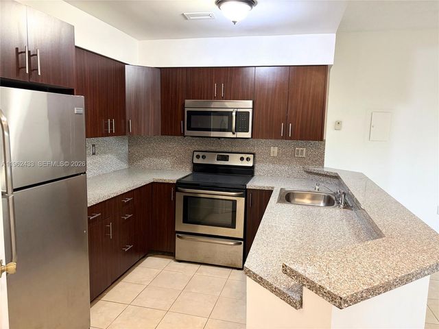 2445 SW 18th Ter 915, Fort Lauderdale, FL 33315