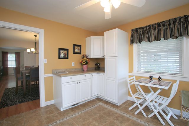 2324 Emerson Ave, Louisville, KY 40205