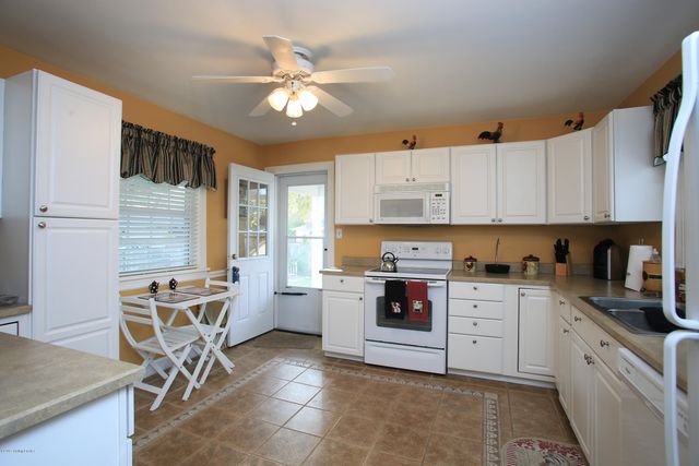 2324 Emerson Ave, Louisville, KY 40205