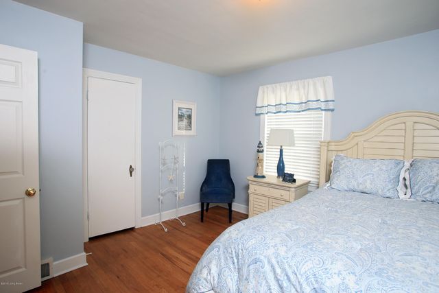 2324 Emerson Ave, Louisville, KY 40205