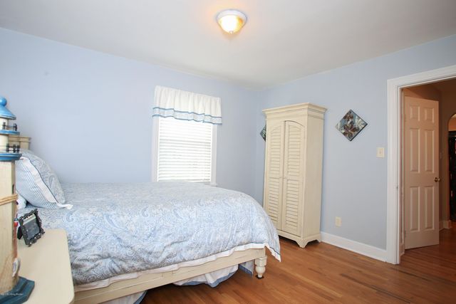 2324 Emerson Ave, Louisville, KY 40205