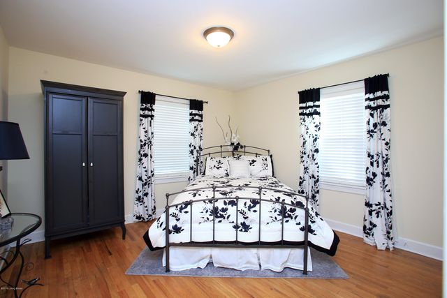 2324 Emerson Ave, Louisville, KY 40205