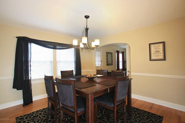 2324 Emerson Ave, Louisville, KY 40205