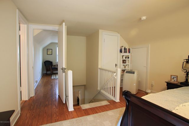 2324 Emerson Ave, Louisville, KY 40205