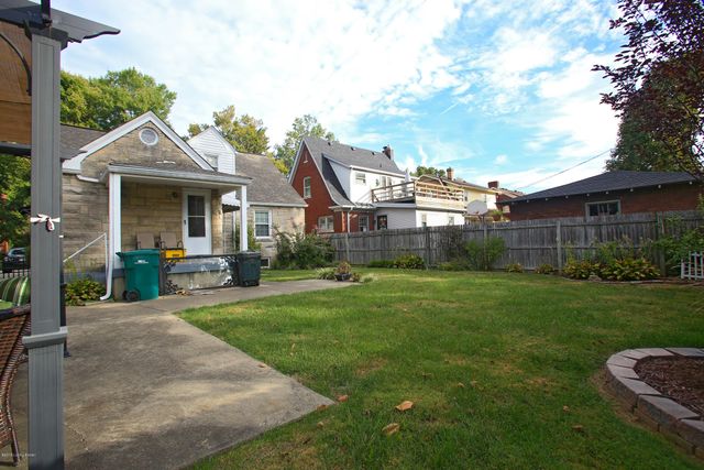 2324 Emerson Ave, Louisville, KY 40205