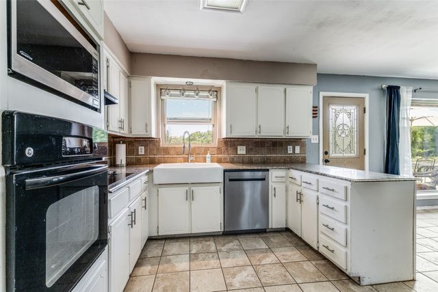1232 County Road 4371, Decatur, TX 76234