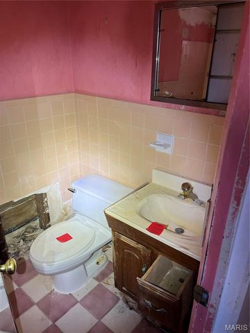 8443 Red Fir Drive, St Louis, MO 63134