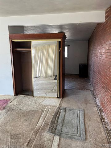 8443 Red Fir Drive, St Louis, MO 63134