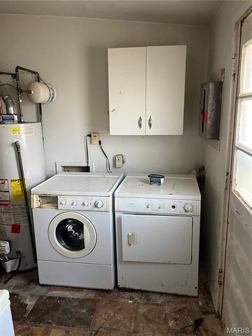 8443 Red Fir Drive, St Louis, MO 63134