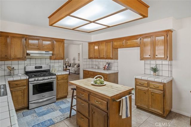 14805 Greenbriar Road, Helendale, CA 92342