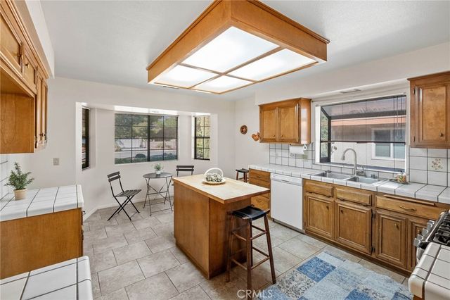 14805 Greenbriar Road, Helendale, CA 92342