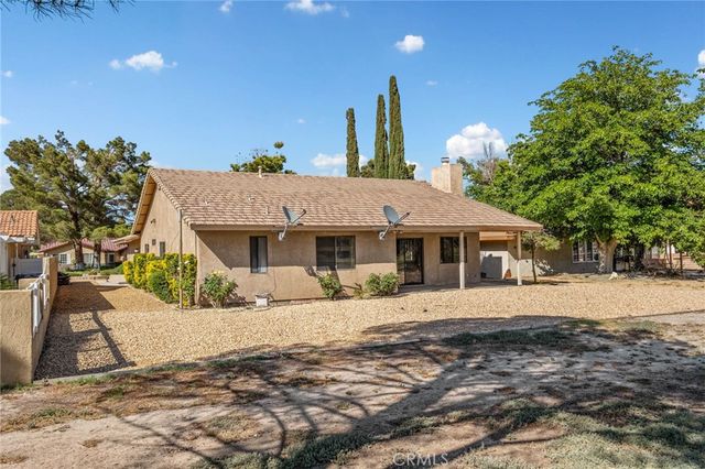 14805 Greenbriar Road, Helendale, CA 92342