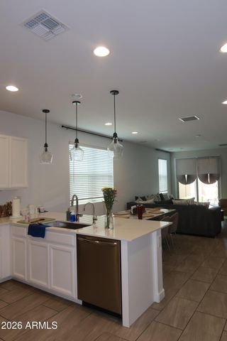 662 S Olympic Drive, Gilbert, AZ 85296
