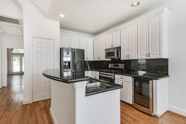 340 Cage Street, Houston, TX 77020