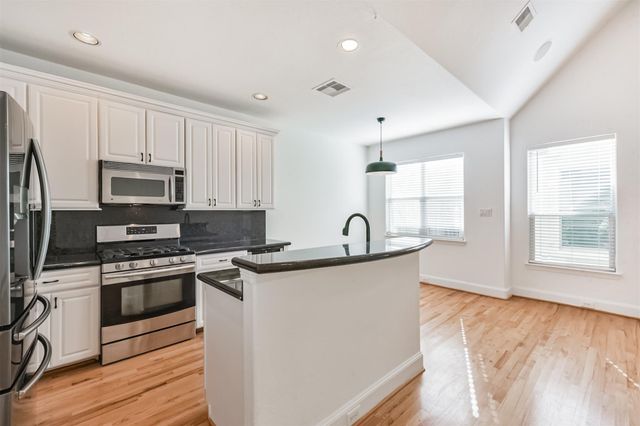 340 Cage Street, Houston, TX 77020