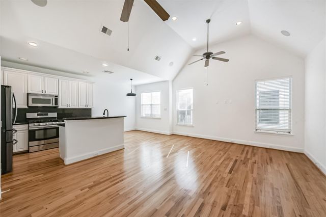 340 Cage Street, Houston, TX 77020